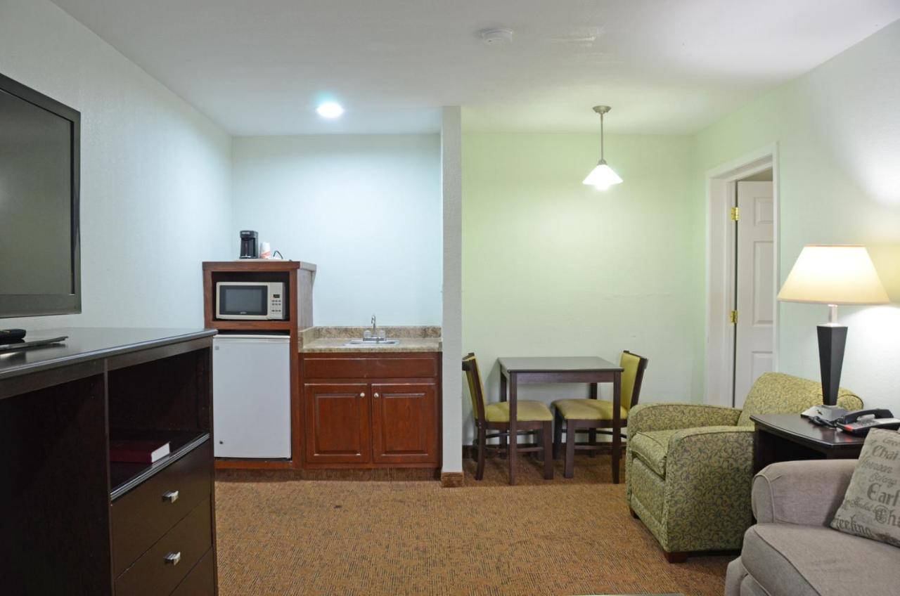 Quality Inn & Suites Covington Экстерьер фото
